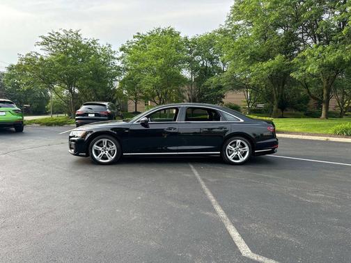 2025 Audi A8 L 55 TFSI quattro Tiptronic