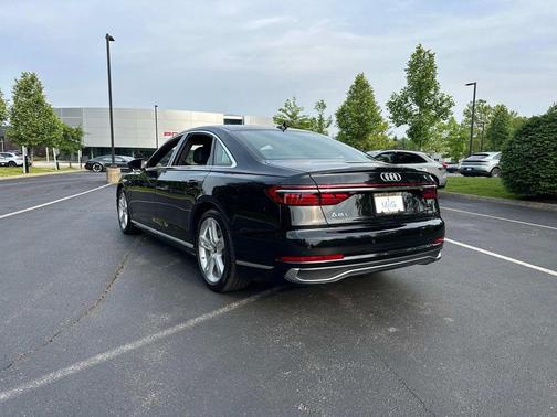 2025 Audi A8 L 55 TFSI quattro Tiptronic