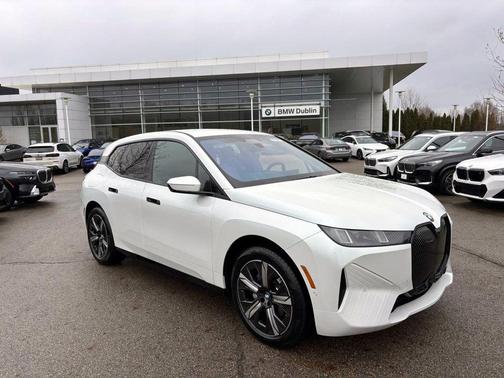 2026 BMW iX xDrive45