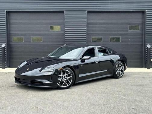2025 Porsche Taycan 4
