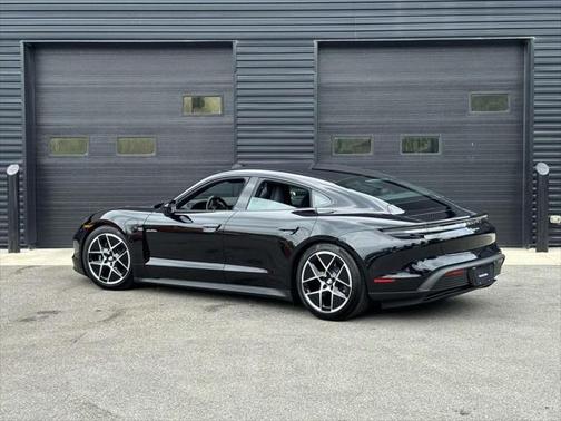 2025 Porsche Taycan 4