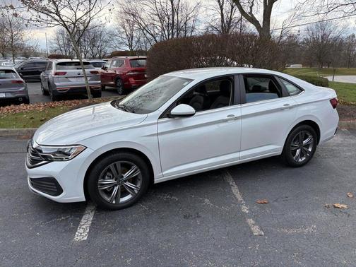 2024 Volkswagen Jetta 1.5T SE