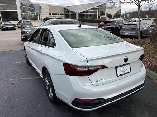 2024 Volkswagen Jetta 1.5T SE