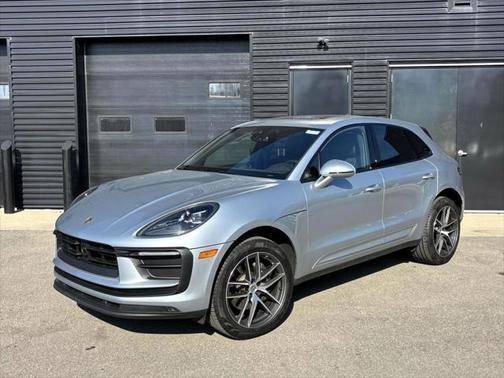 2024 Porsche Macan Base