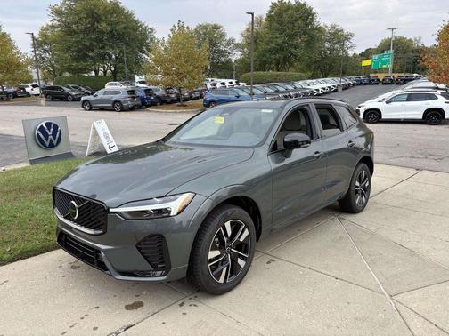 2026 Volvo XC60 B5 Core