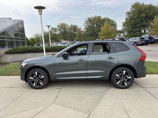 2026 Volvo XC60 B5 Core