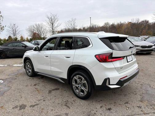 2025 BMW X1 xDrive28i