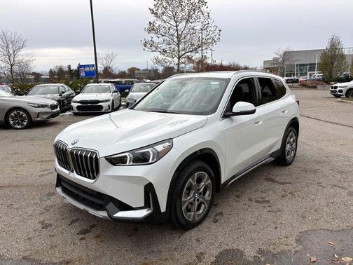 2025 BMW X1 xDrive28i