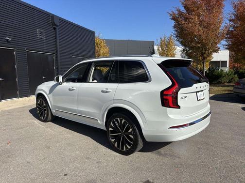 2026 Volvo XC90 B6 Ultra 7-Seater