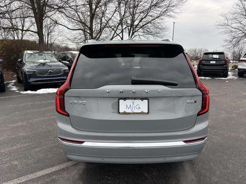 2026 Volvo XC90 B6 Ultra 7-Seater