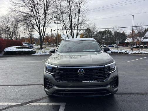 2026 Volkswagen Atlas Cross Sport 2.0T SEL