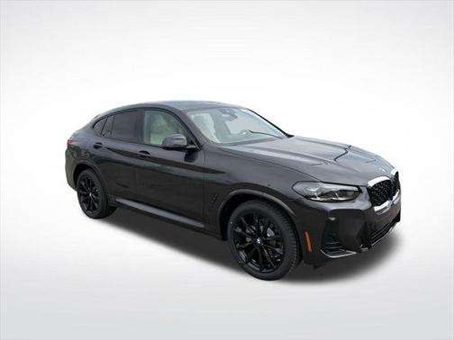 2025 BMW X4 xDrive30i