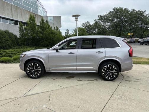 2026 Volvo XC90 B5 Plus 7-Seater