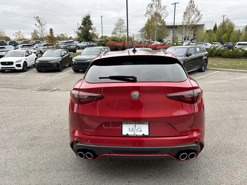 2023 Alfa Romeo Stelvio Quadrifoglio