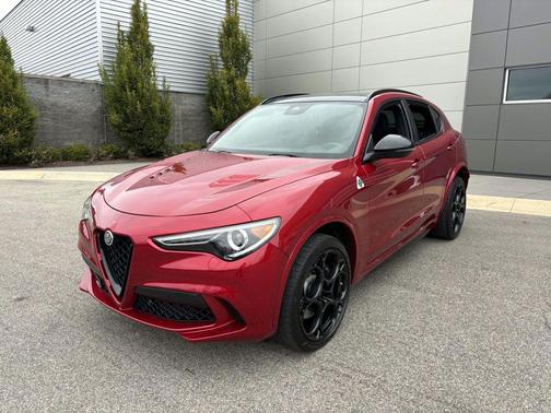 2023 Alfa Romeo Stelvio Quadrifoglio