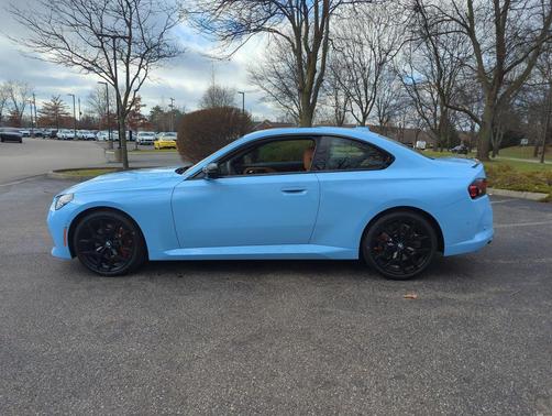 2025 BMW M240 i xDrive