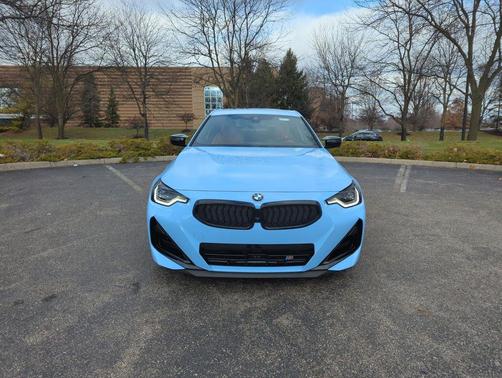 2025 BMW M240 i xDrive