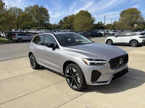 2026 Volvo XC60 B5 Plus