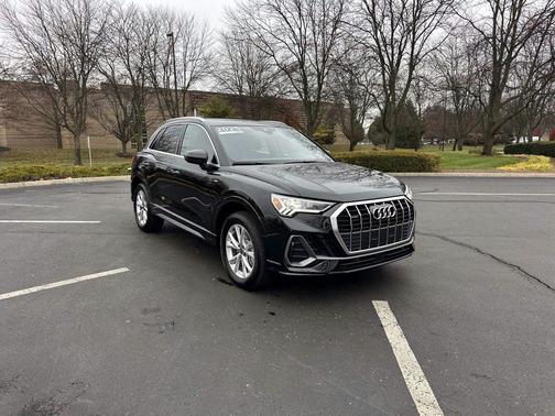 2025 Audi Q3 Premium 45 TFSI S line quattro Tiptronic