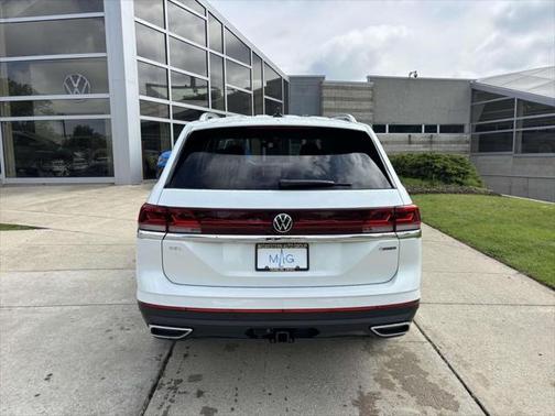 2025 Volkswagen Atlas 2.0T SEL
