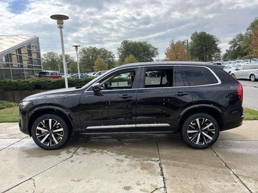 2026 Volvo XC90 B5 Core
