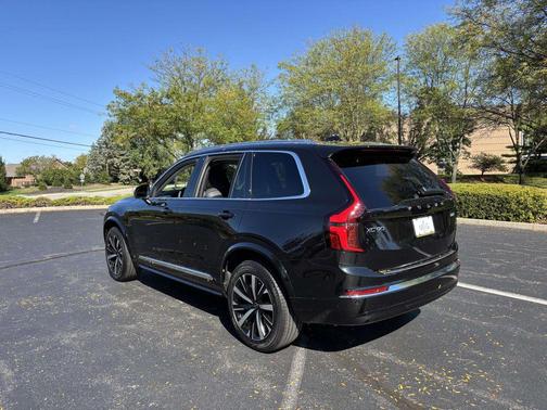2026 Volvo XC90 B5 Core