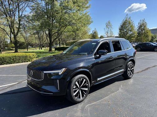 2026 Volvo XC90 B5 Core