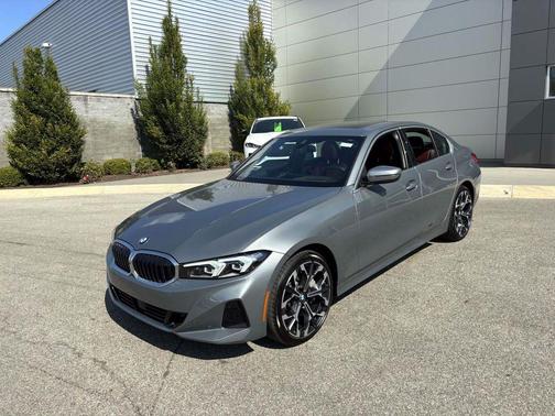2025 BMW 330 i xDrive