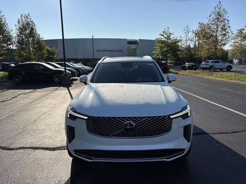2026 Volvo XC90 B6 Plus 6-Seater