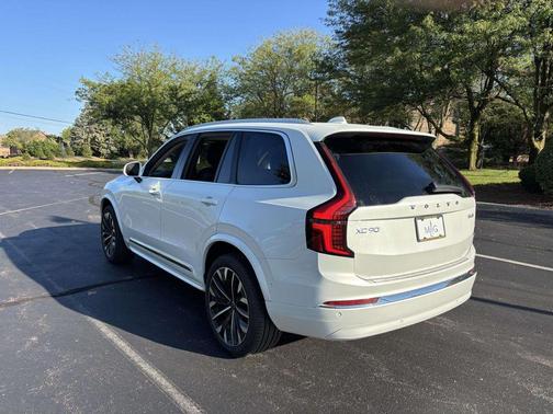 2026 Volvo XC90 B6 Plus 6-Seater