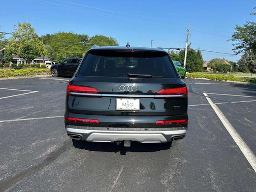 2025 Audi Q7 55 Premium Plus