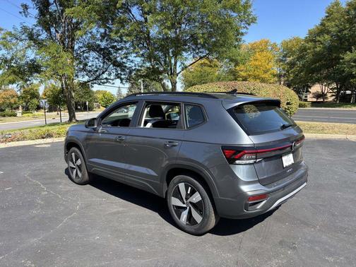 2025 Volkswagen Taos 1.5T S
