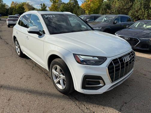 2023 Audi Q5 40 Premium