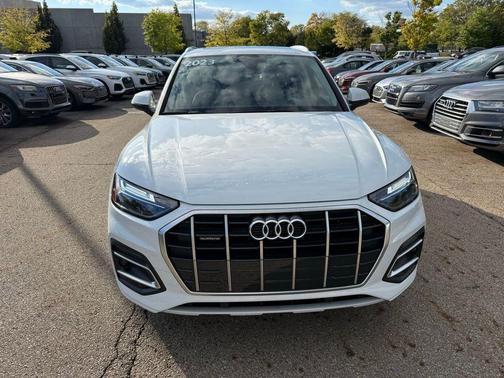2023 Audi Q5 40 Premium