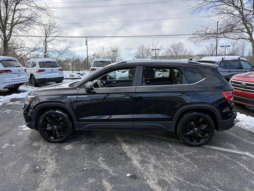 2023 Volkswagen Taos 1.5T SE