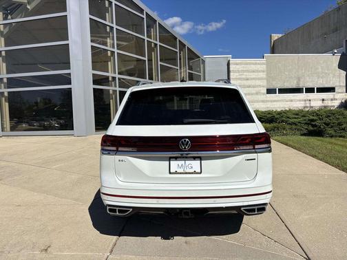2026 Volkswagen Atlas 2.0T SEL Premium R-Line 4MOTION