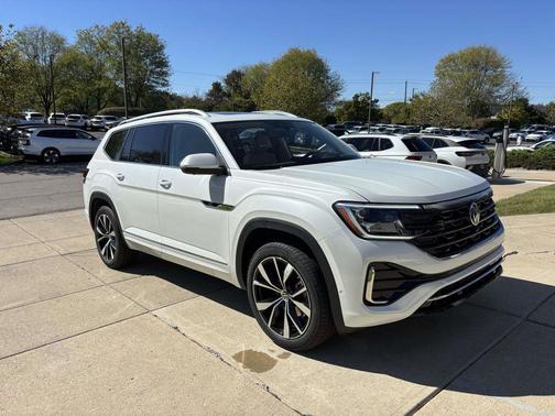 2026 Volkswagen Atlas 2.0T SEL Premium R-Line 4MOTION