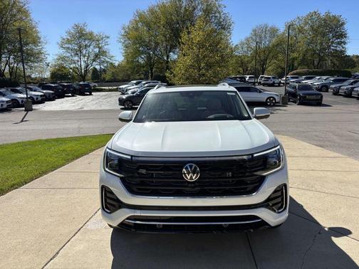 2026 Volkswagen Atlas 2.0T SEL Premium R-Line 4MOTION