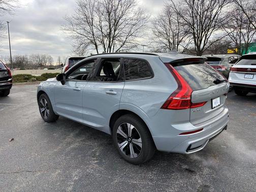 2025 Volvo XC60 Plug-In Hybrid T8 Core