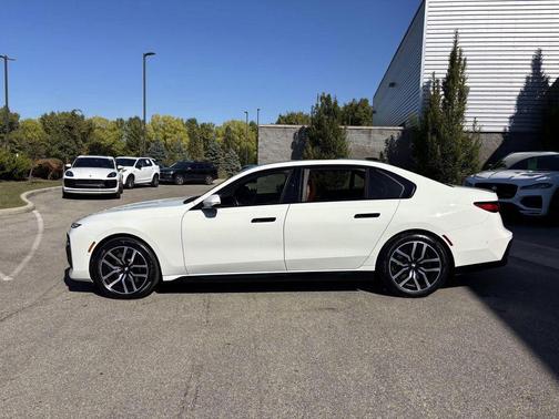 2024 BMW 740 i xDrive