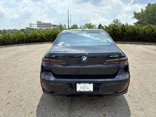 2024 BMW i7 eDrive50