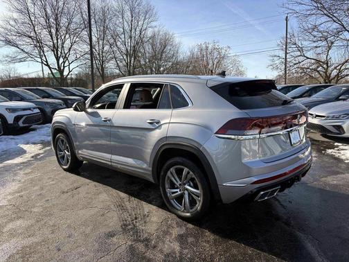 2024 Volkswagen Atlas Cross Sport 2.0T SEL