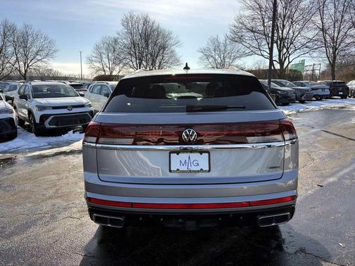 2024 Volkswagen Atlas Cross Sport 2.0T SEL