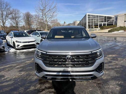 2024 Volkswagen Atlas Cross Sport 2.0T SEL
