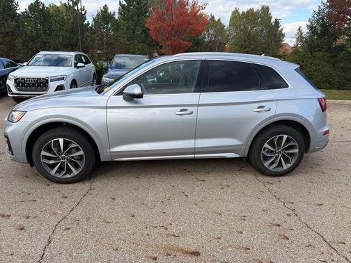2021 Audi Q5 45 Premium Plus