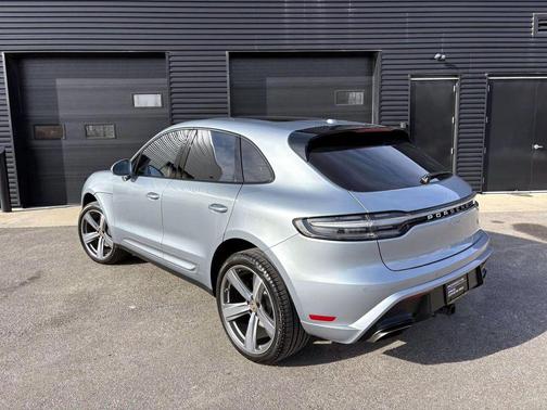 2024 Porsche Macan 
