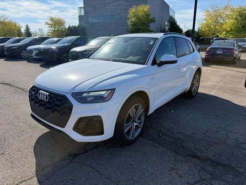 2025 Audi Q5 45 S line Premium
