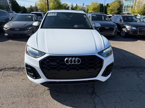 2025 Audi Q5 45 S line Premium