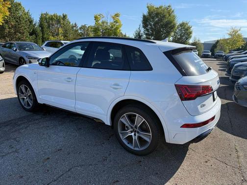 2025 Audi Q5 45 S line Premium