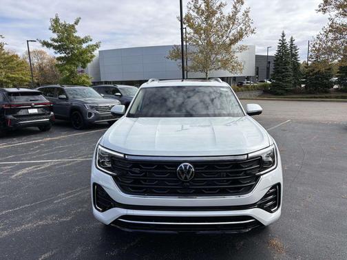 2026 Volkswagen Atlas 2.0T SEL Premium R-Line 4MOTION